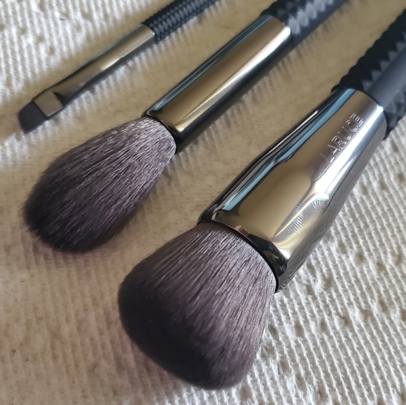 Laruce Beauty - "On the Go" Makeup Brushes - Picture 4 of 4